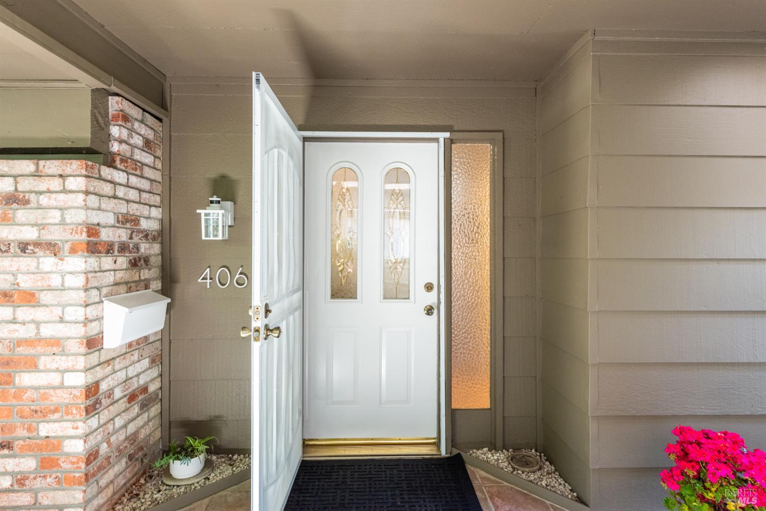 406 White Oak Drive