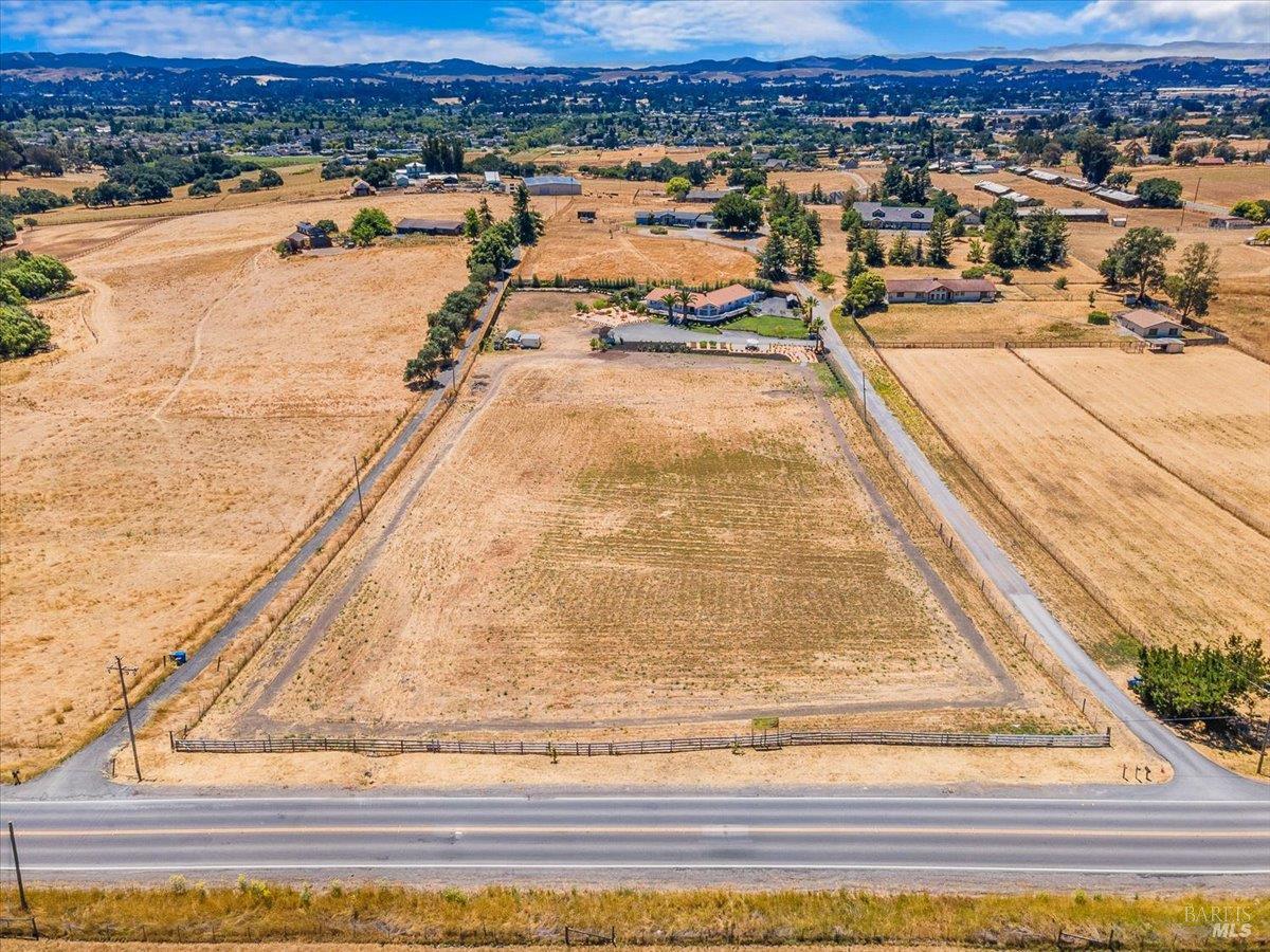 1660 Old Adobe Road