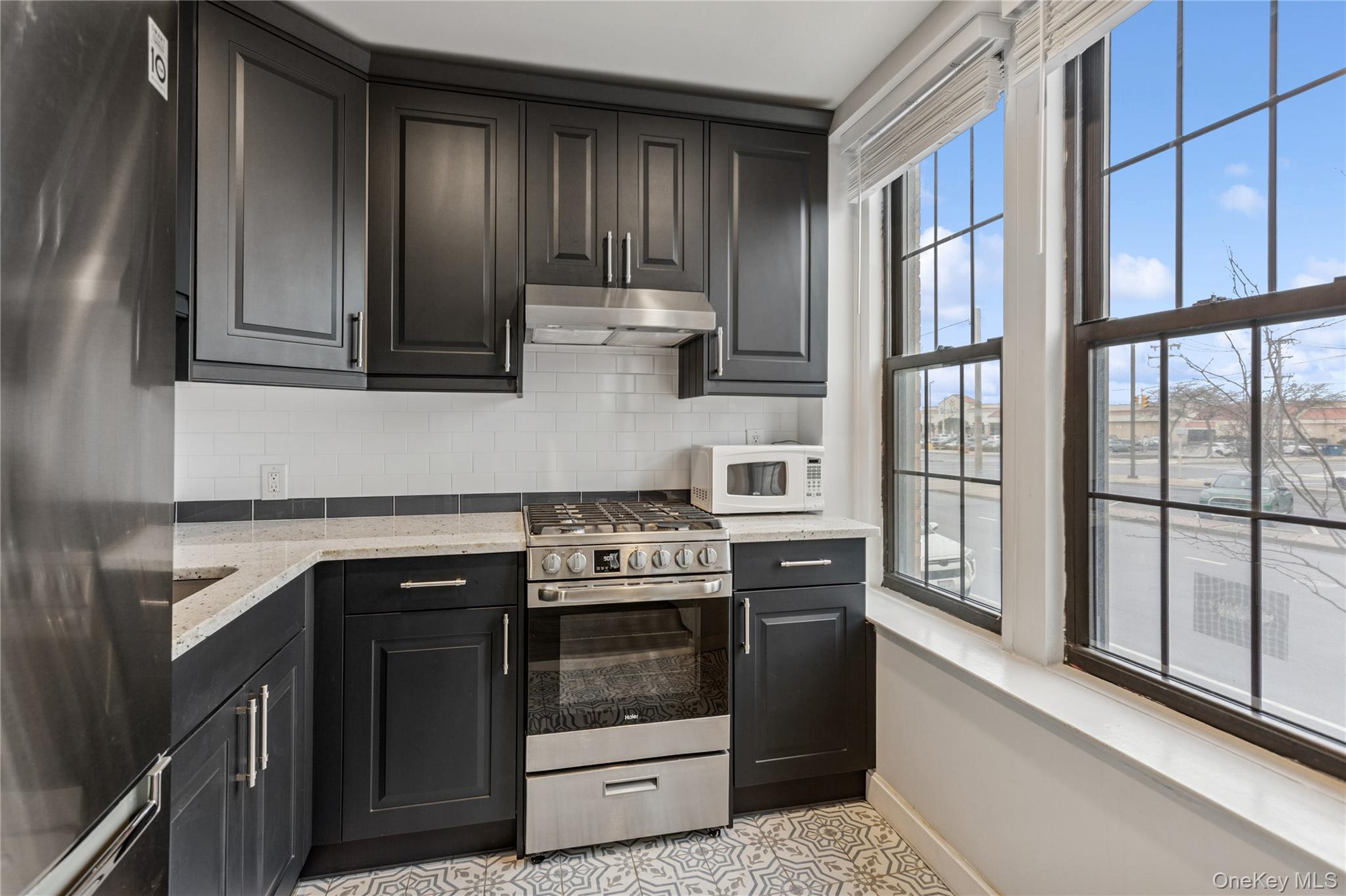 310 Riverside Boulevard Unit: 1H