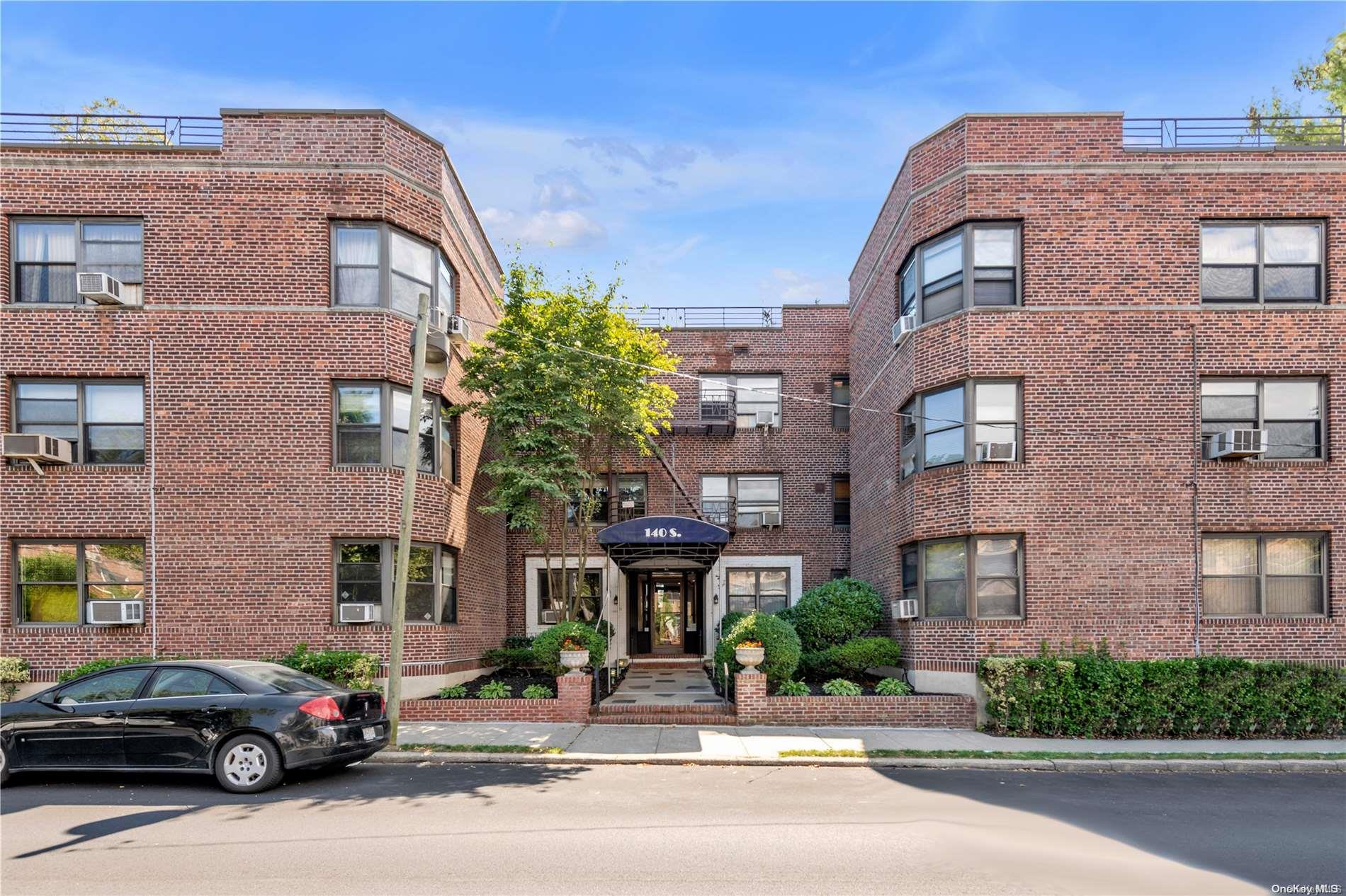 140 S Middle Neck Road Unit: 1B