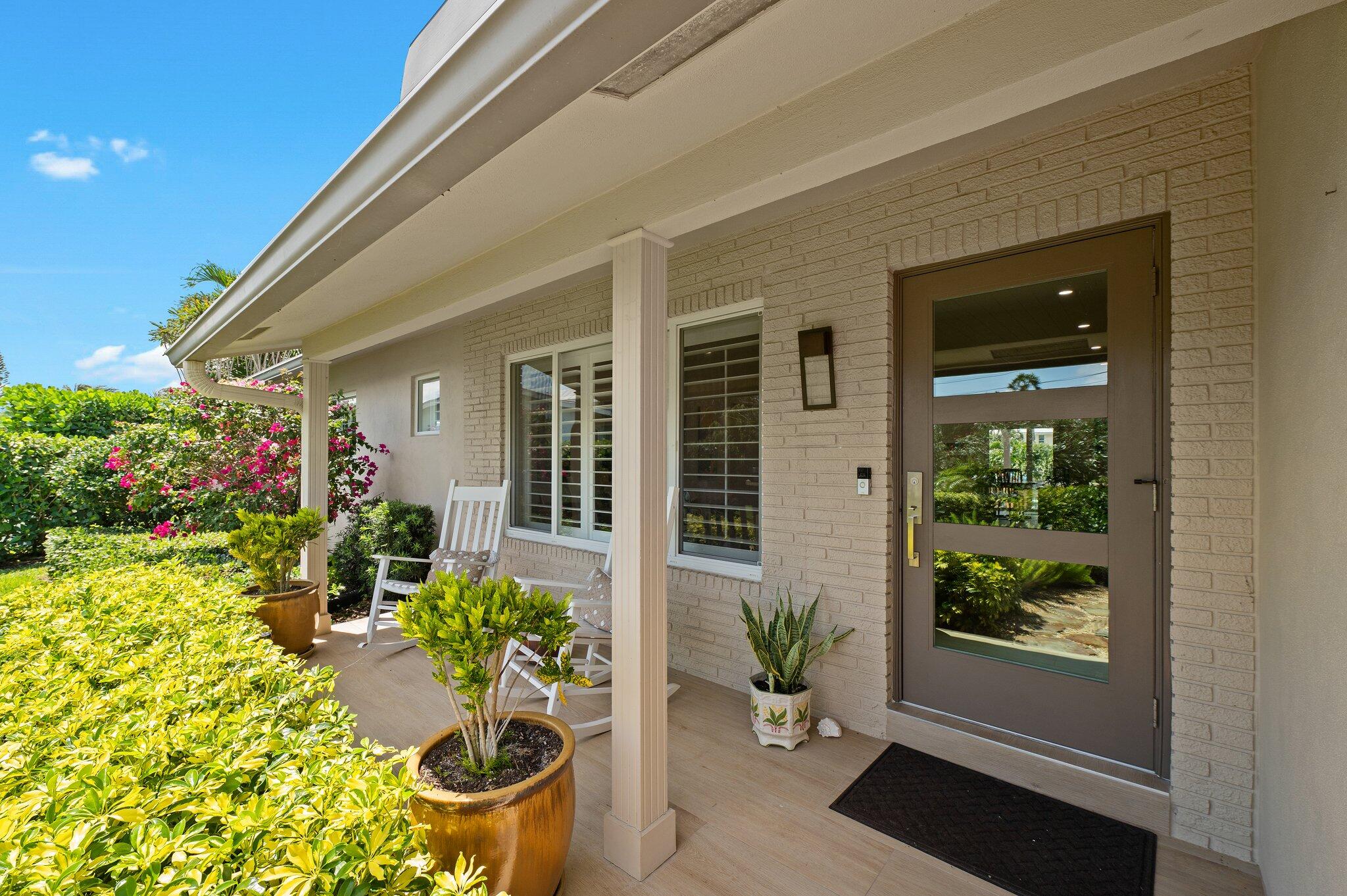 825 Canal Drive