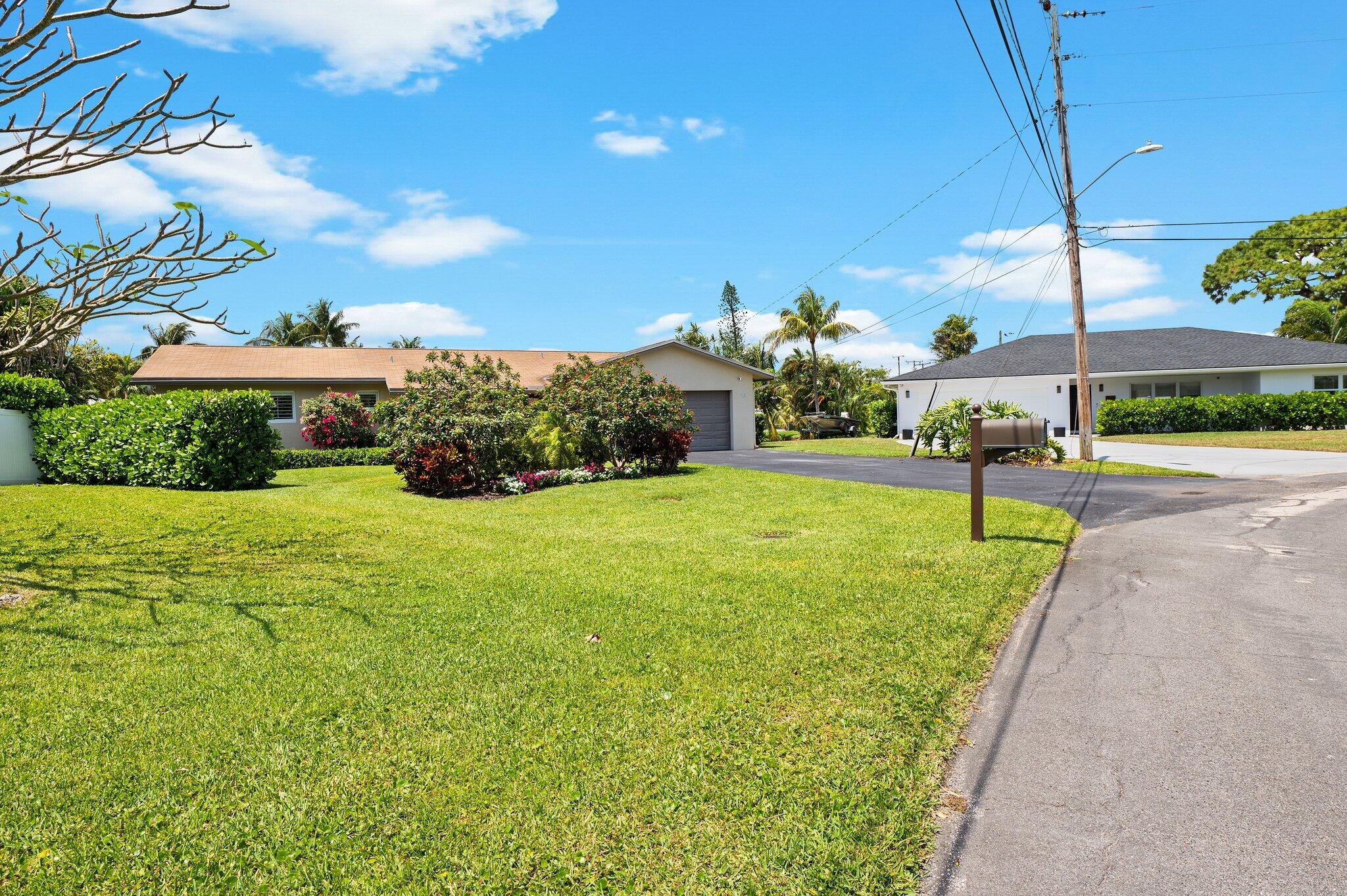 825 Canal Drive