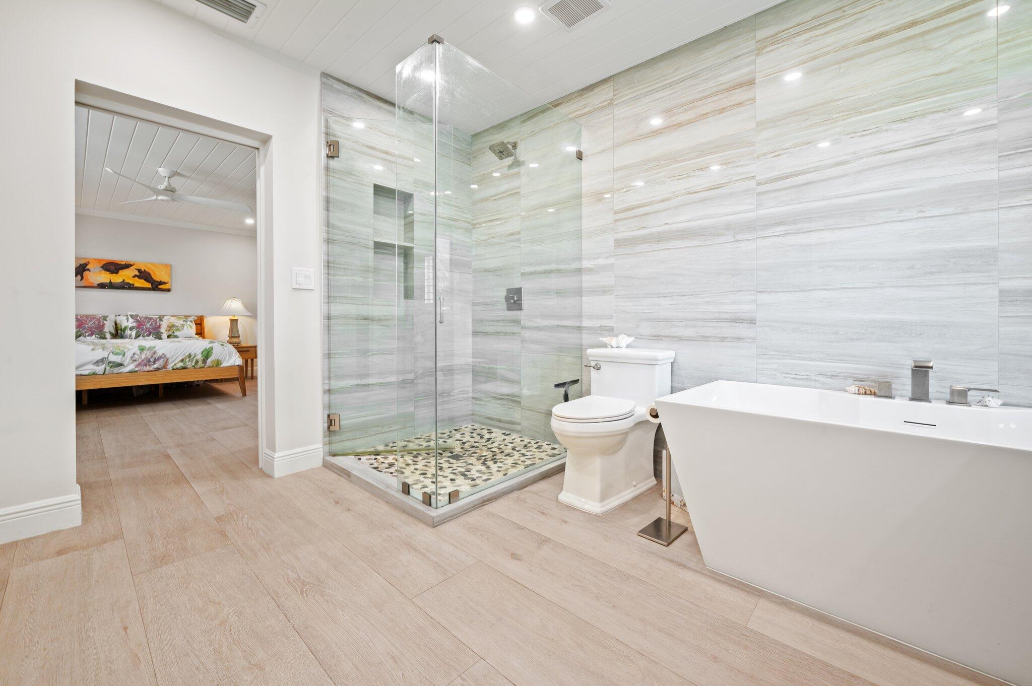 825 Canal Drive
