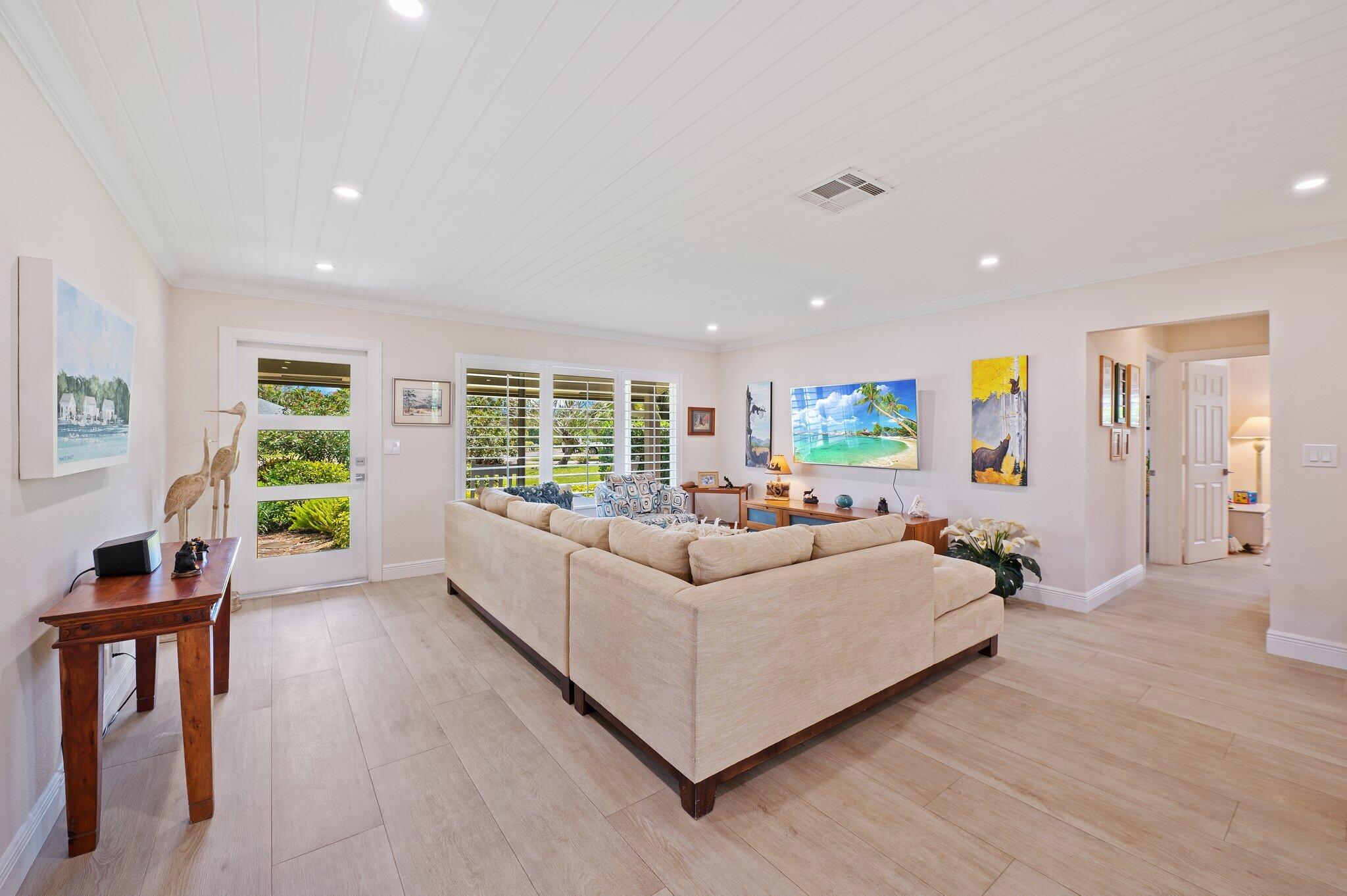 825 Canal Drive