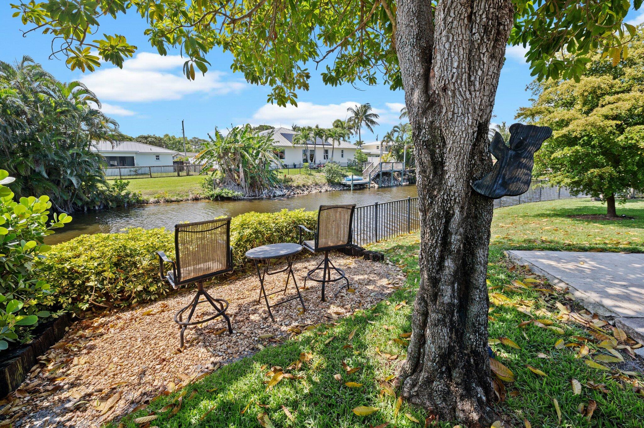 825 Canal Drive