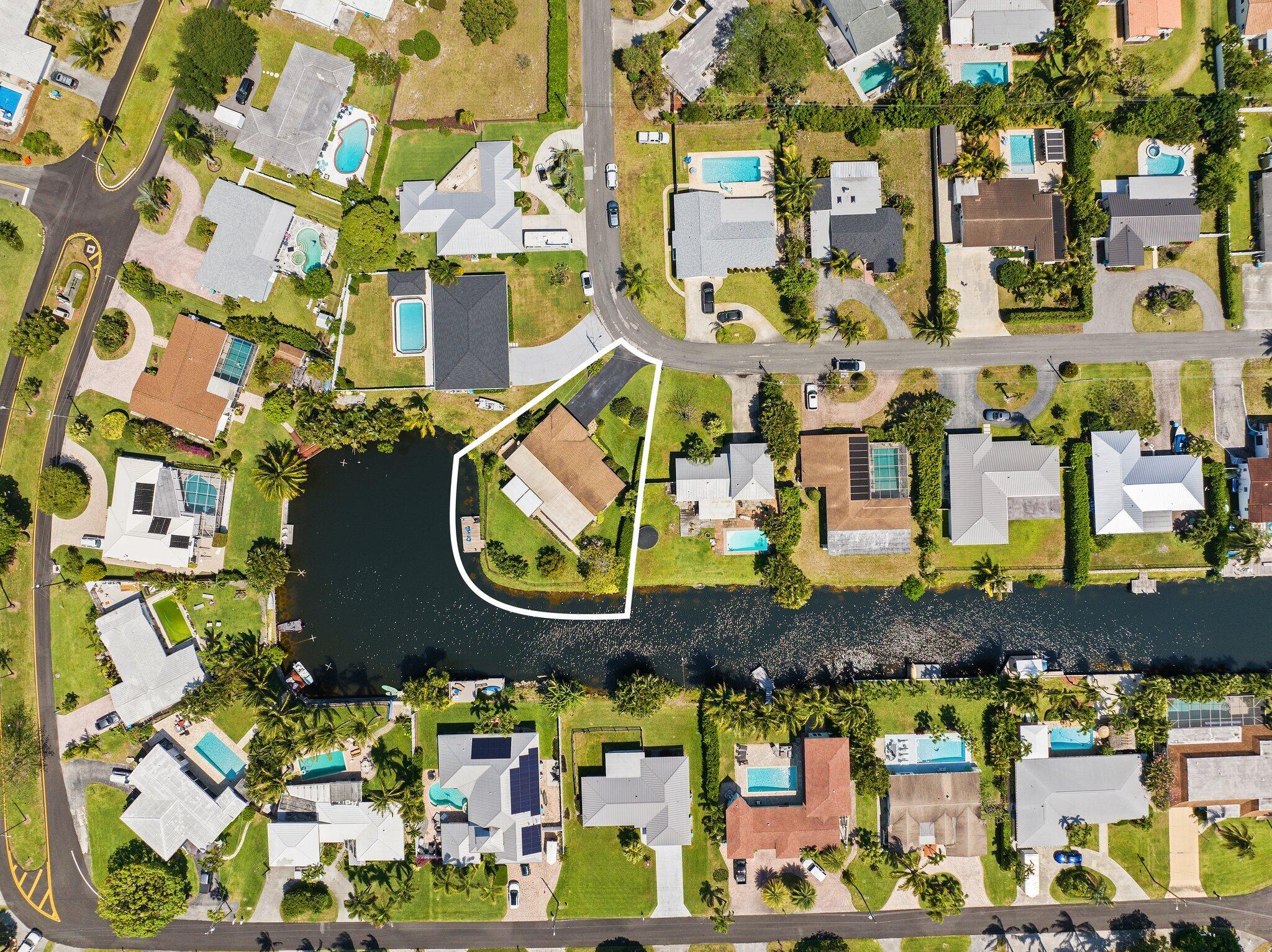 825 Canal Drive