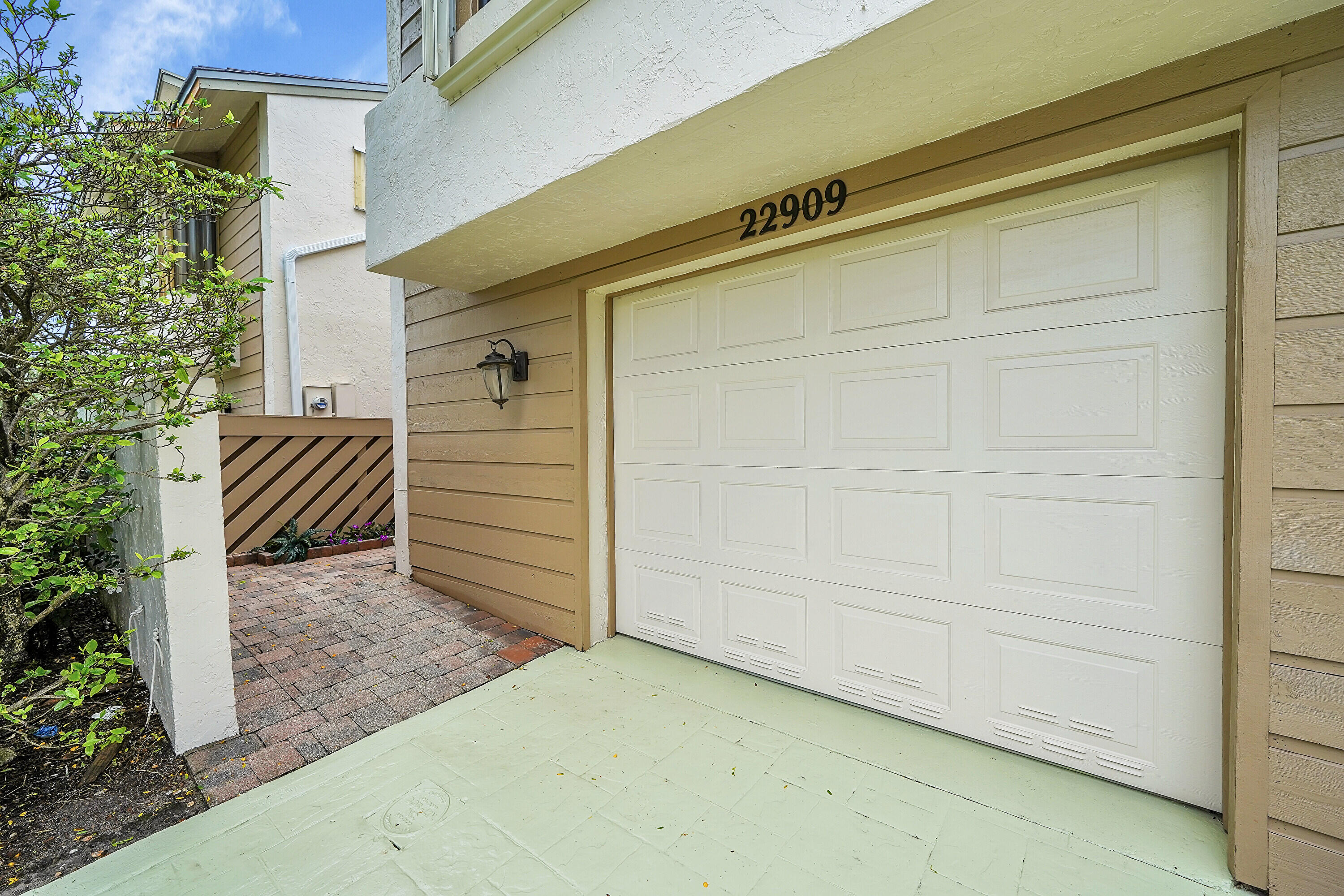 22909 Ironwedge Drive