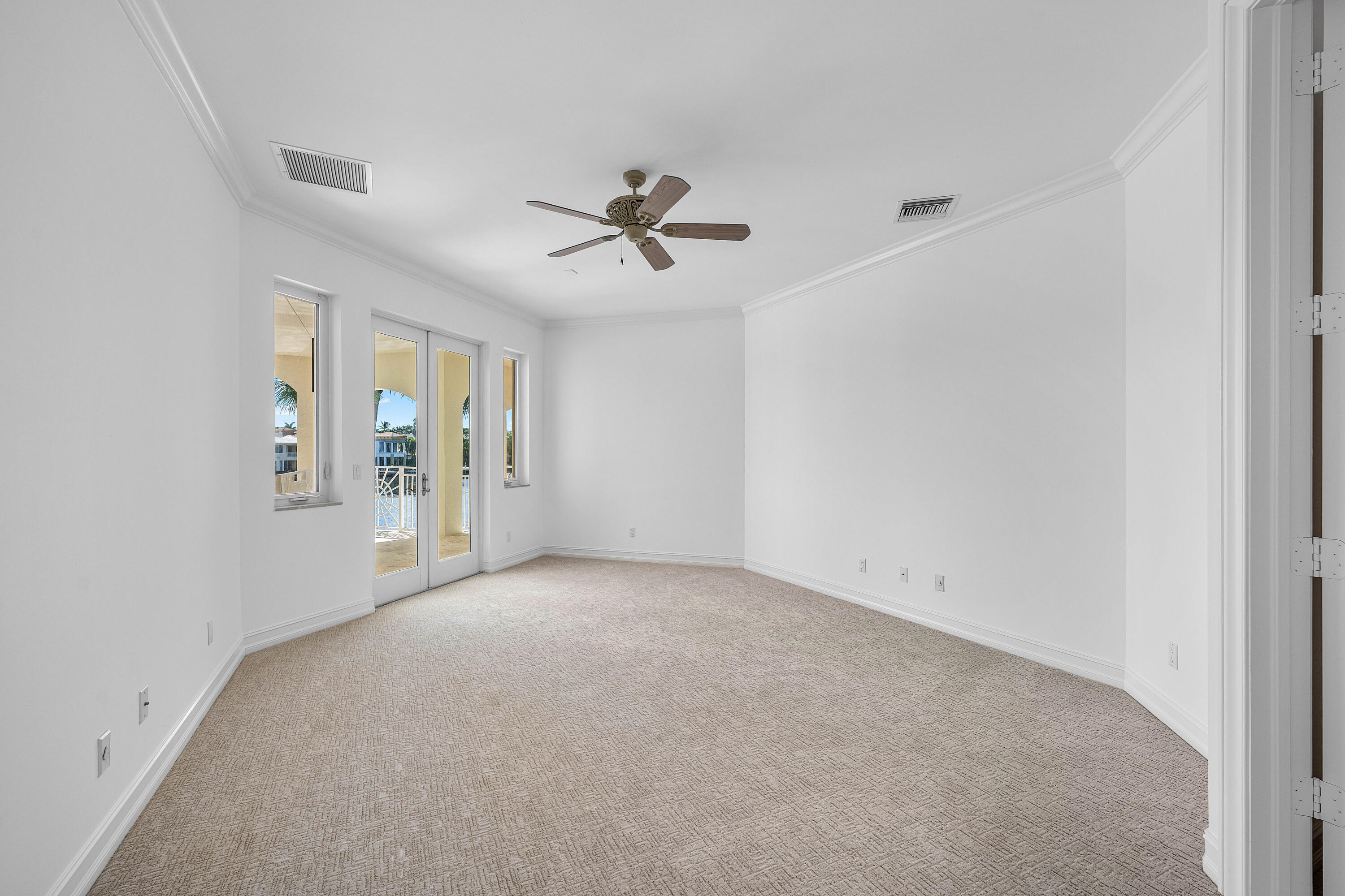 978 Dogwood Drive