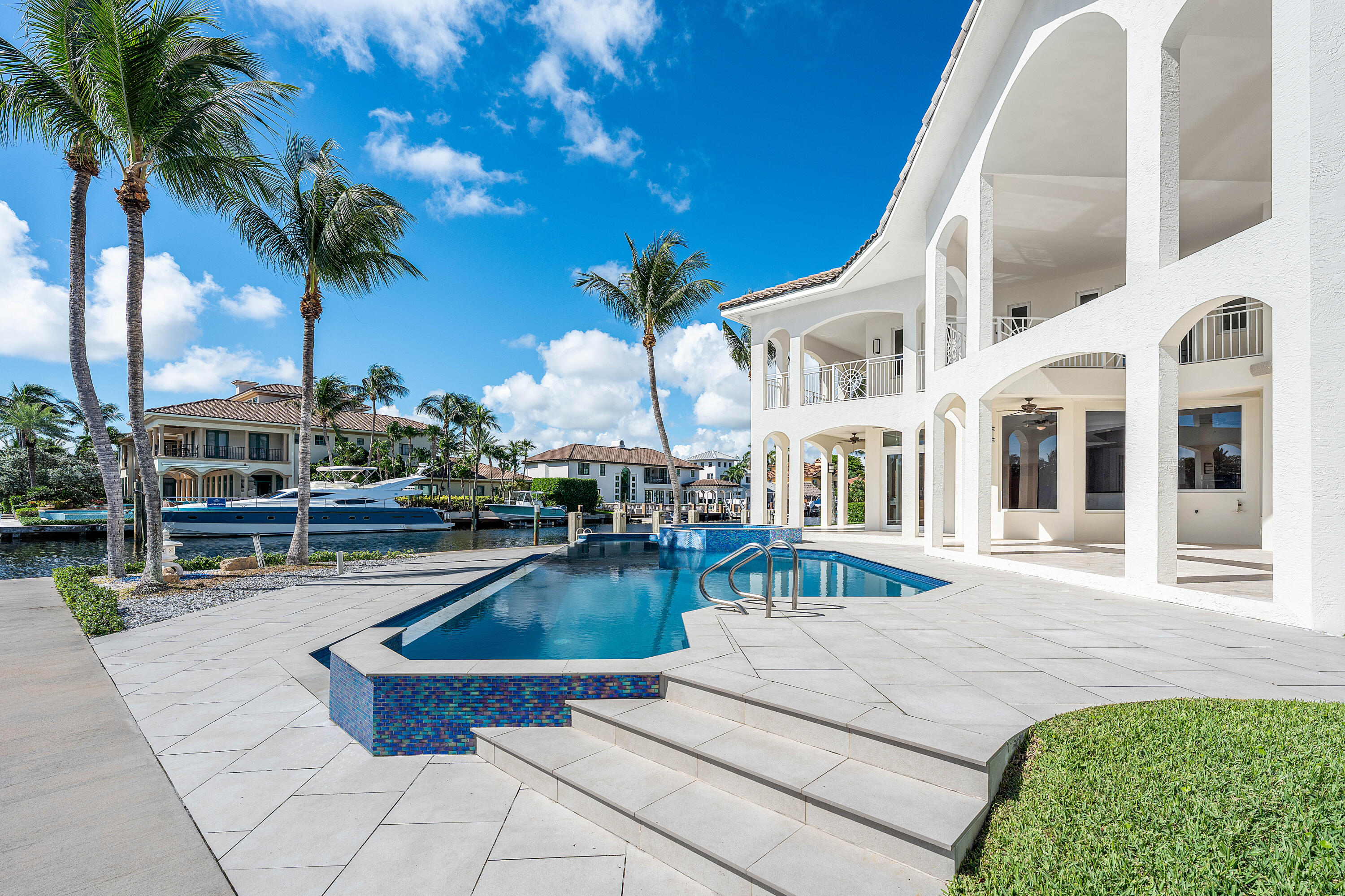 978 Dogwood Drive