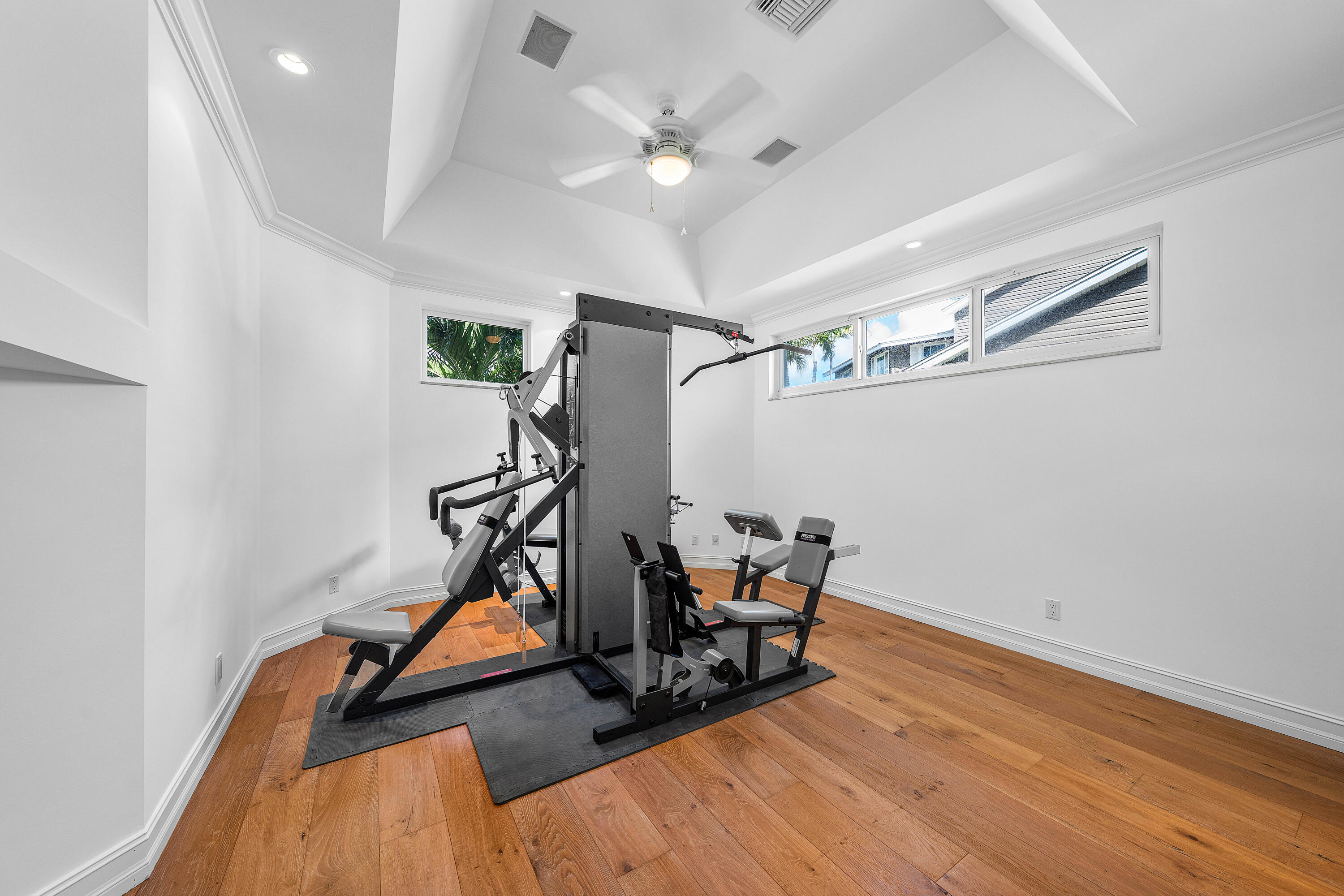 978 Dogwood Drive