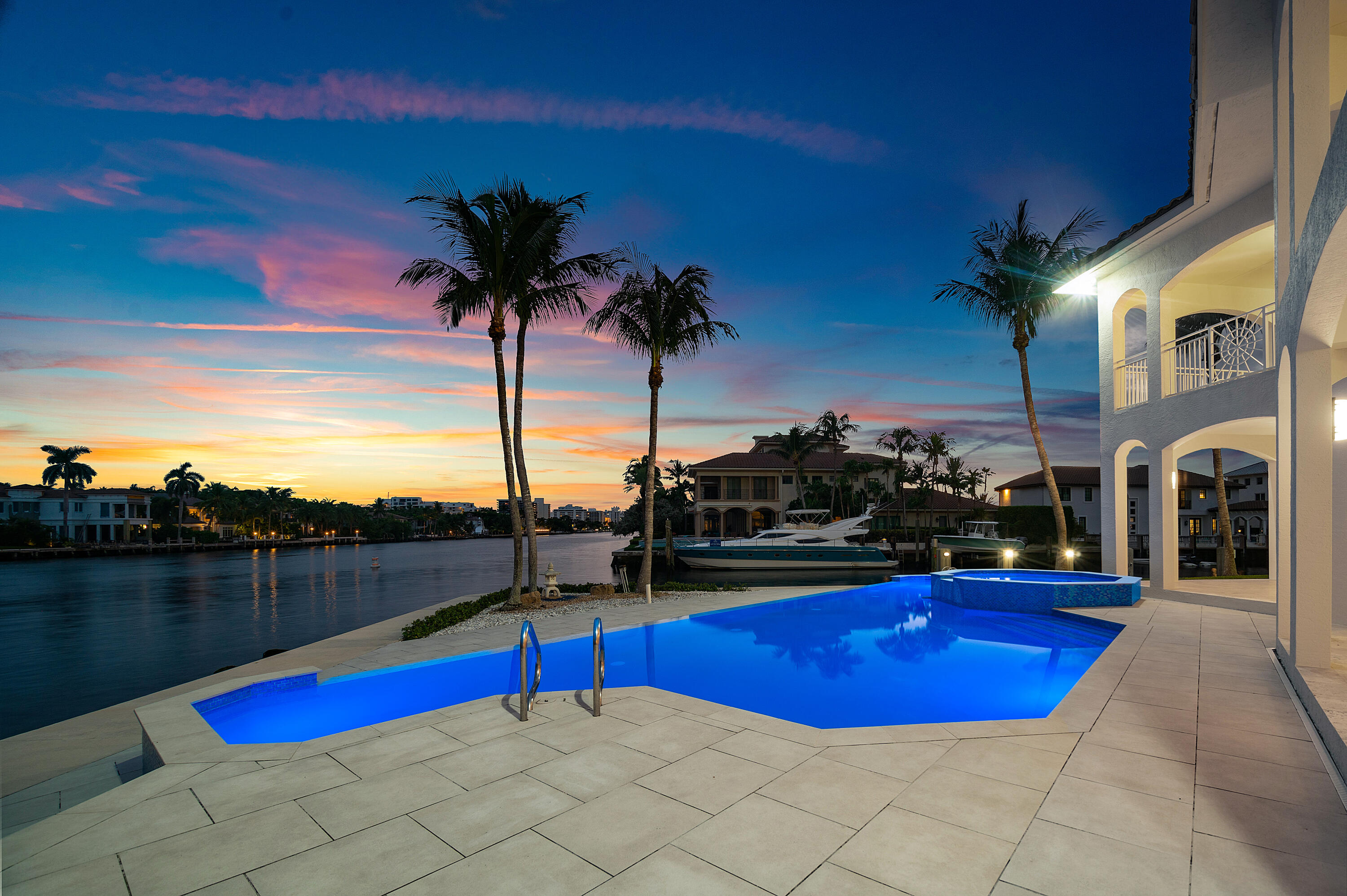 978 Dogwood Drive