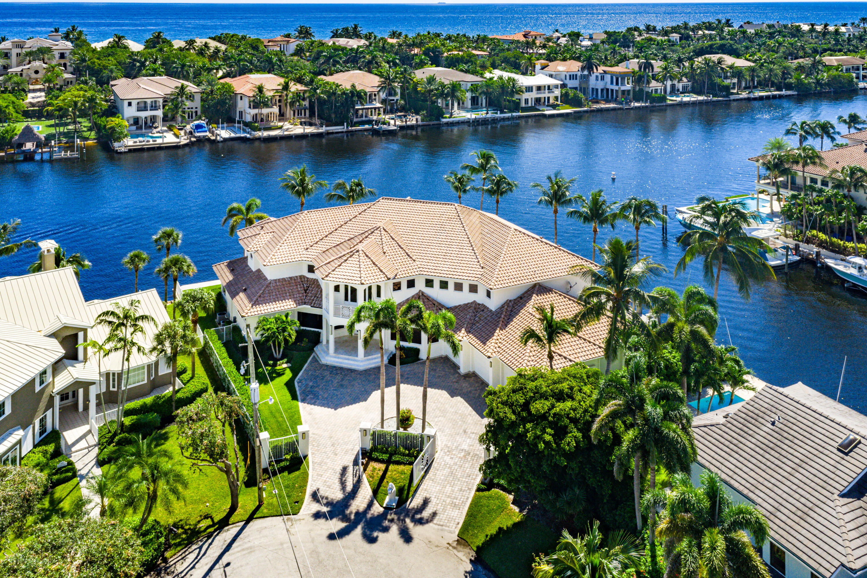978 Dogwood Drive