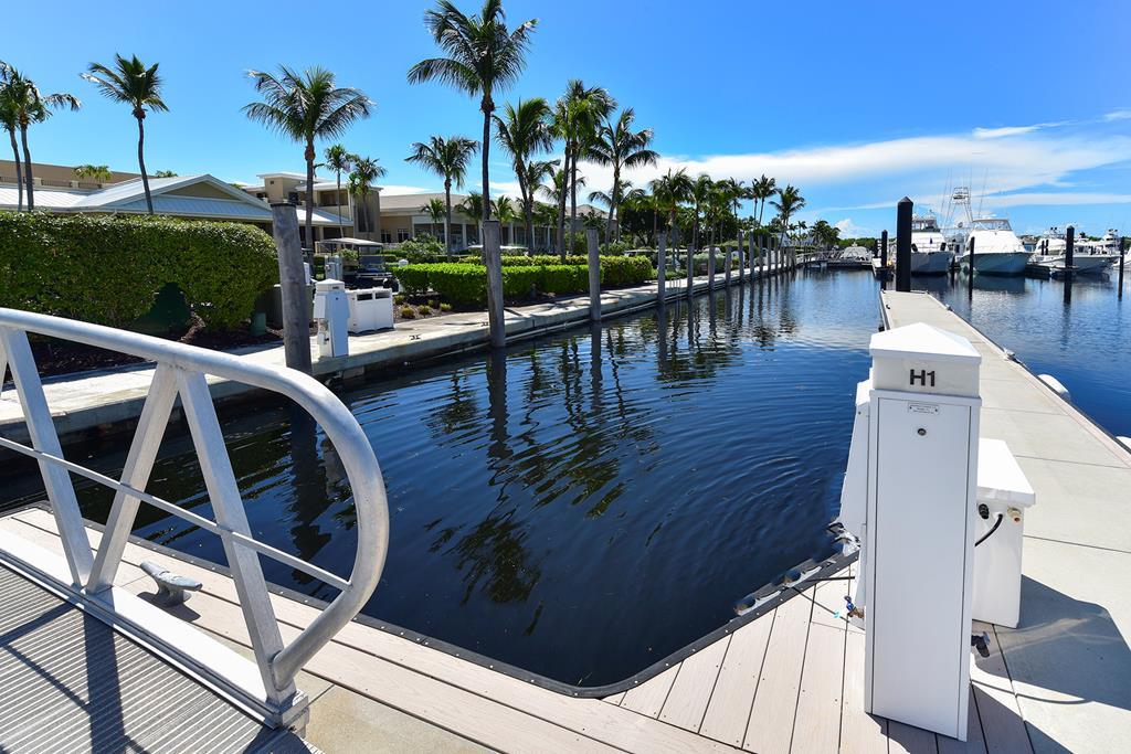201 Ocean Reef Drive HS-01