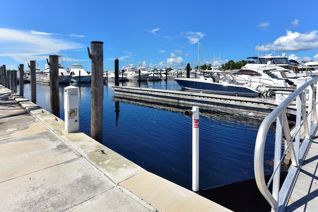 201 Ocean Reef Drive HS-01
