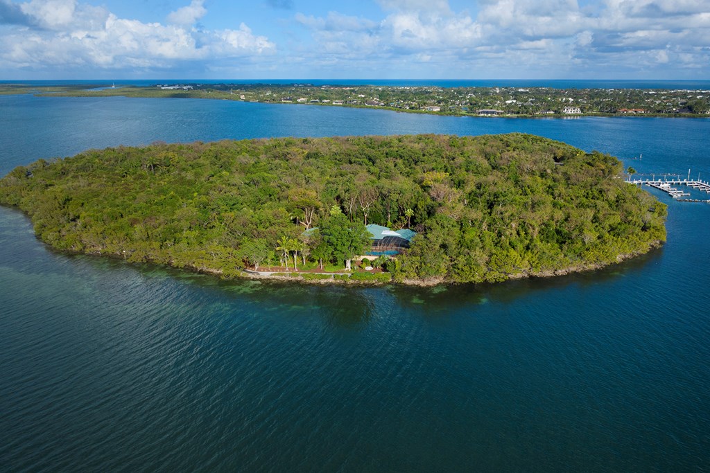 10 Cannon Point