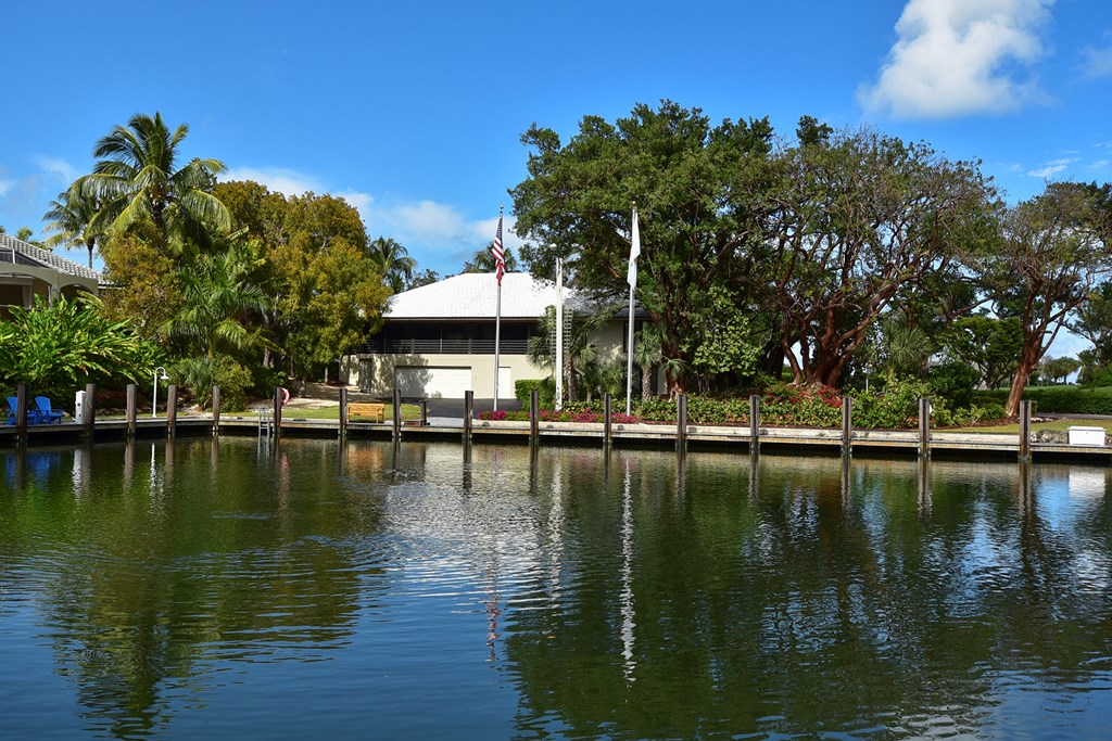 10 Cannon Point