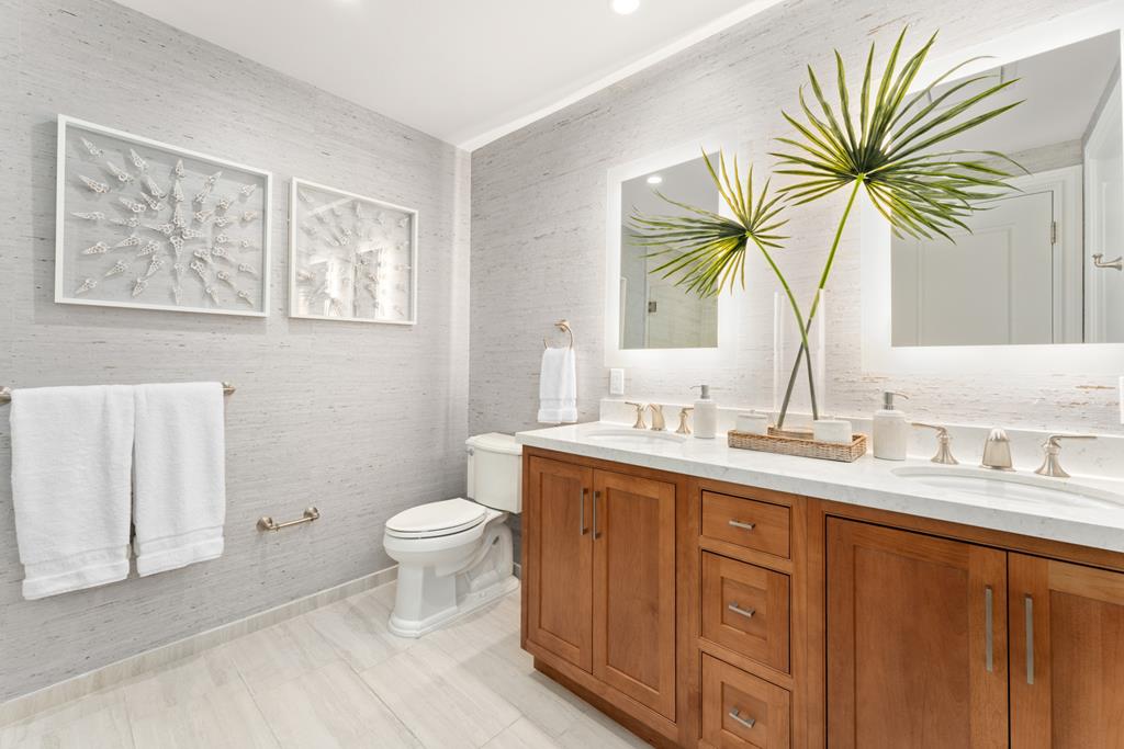 1 Residence Lane A-PH5