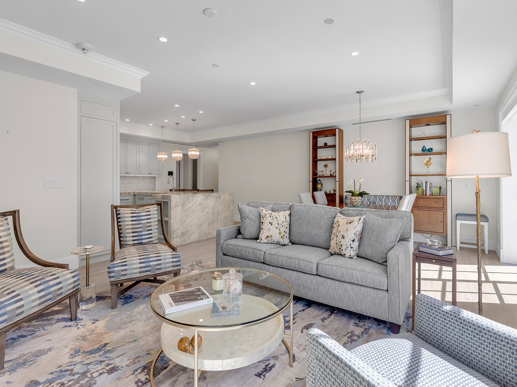 1 Residence Lane 207