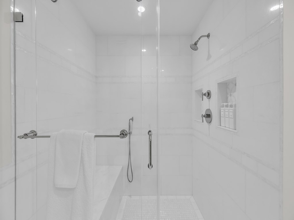 1 Residence Lane 207