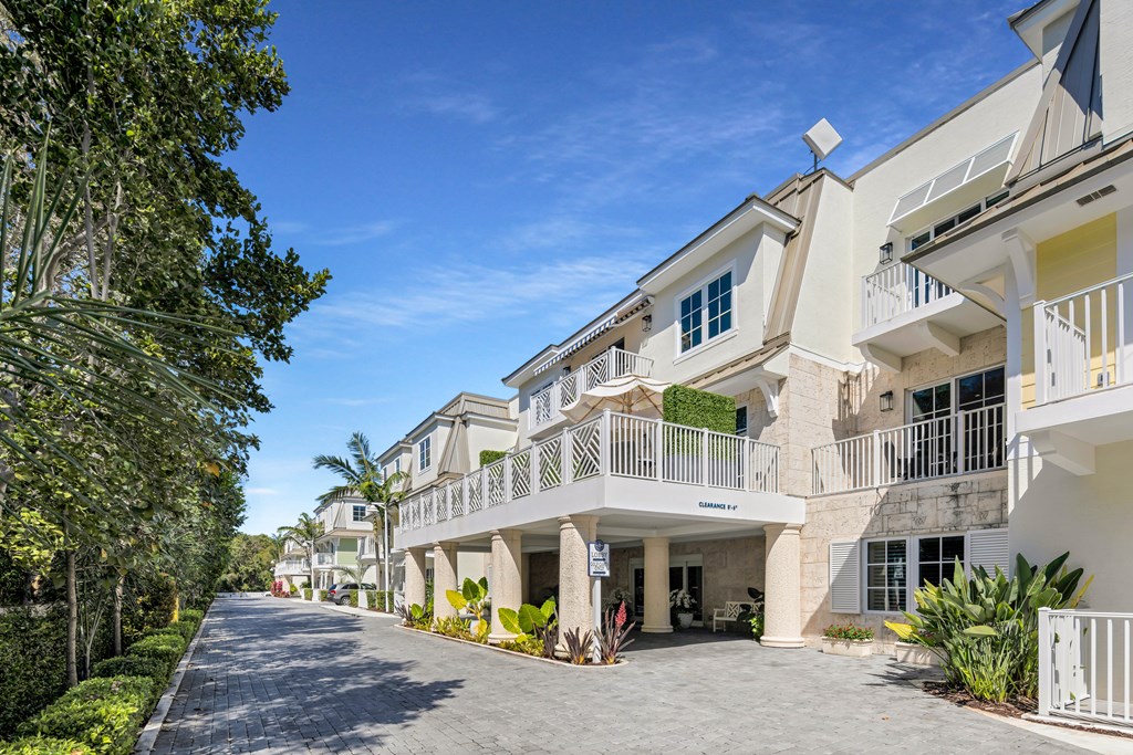 1 Residence Lane 209B