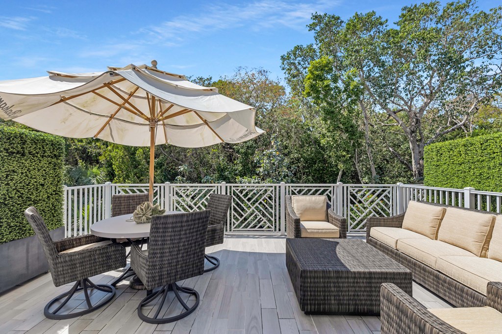1 Residence Lane 209B