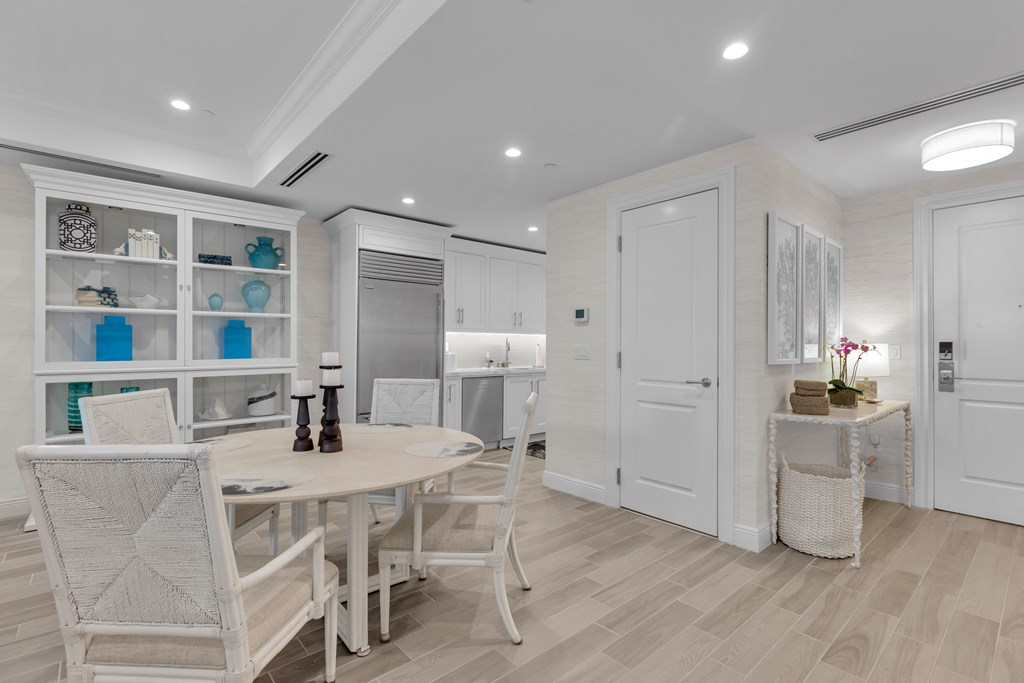 1 Residence Lane 209B