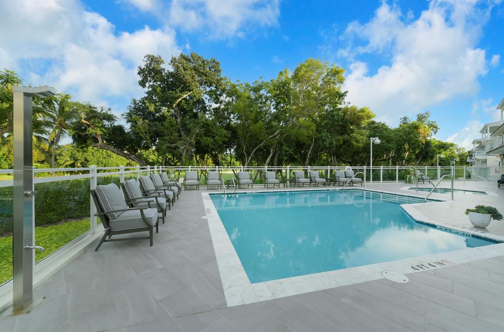 1 Residence Lane 209B
