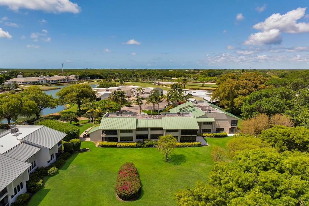 28 Lakeside Lane A