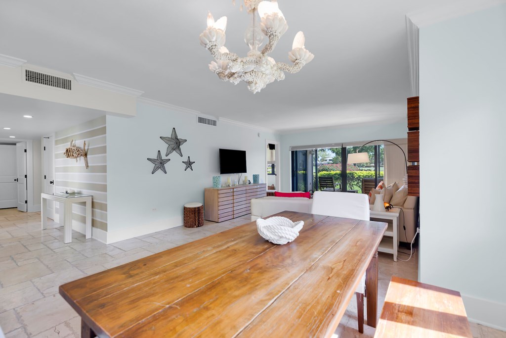 28 Lakeside Lane A
