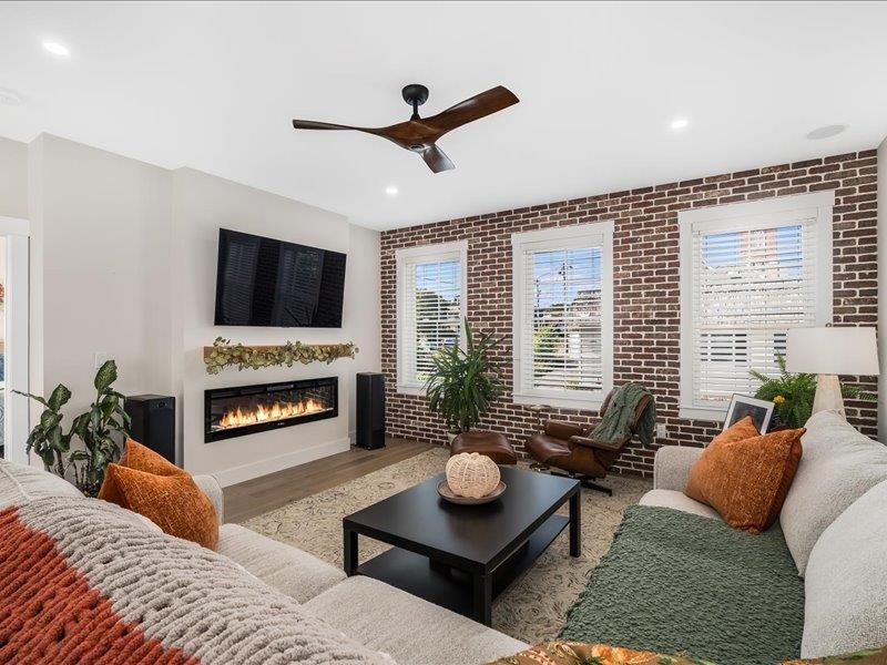 87 South Main Street