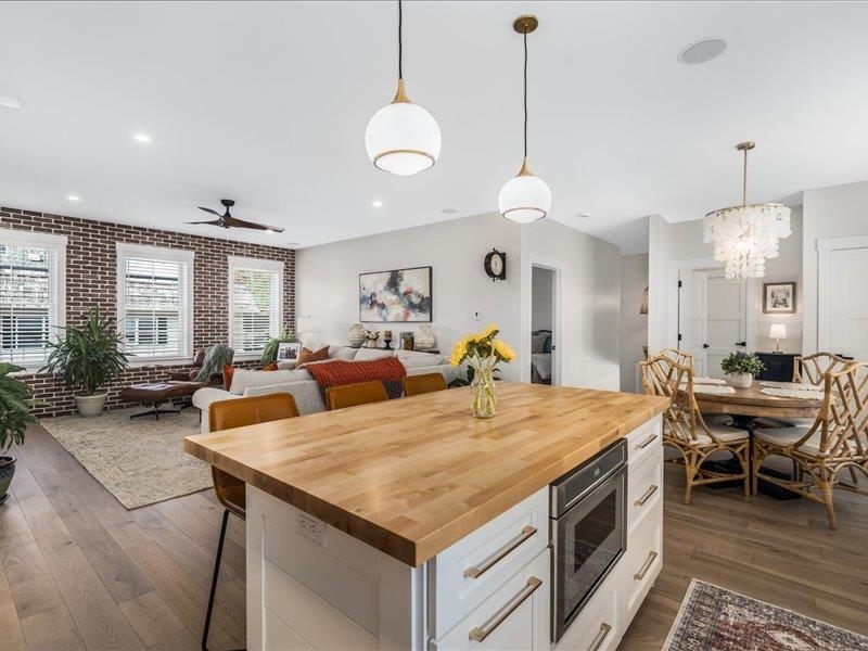 87 South Main Street