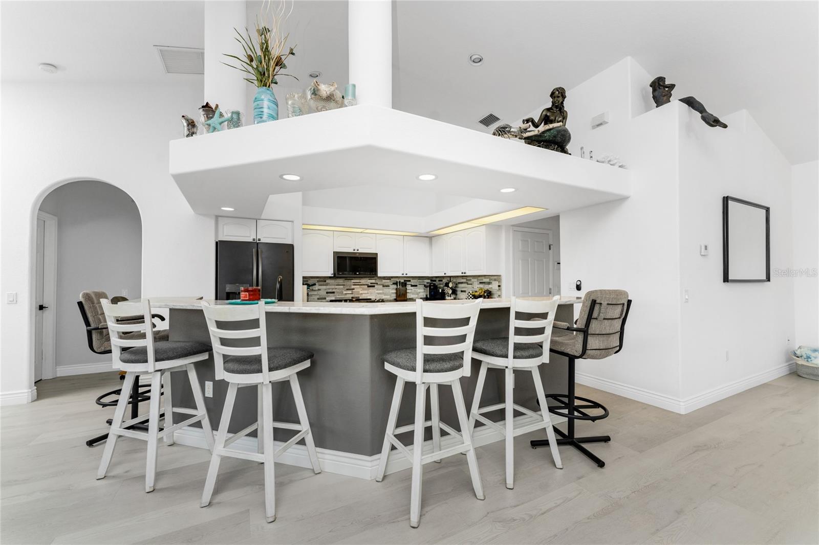 855 PAMELA DR