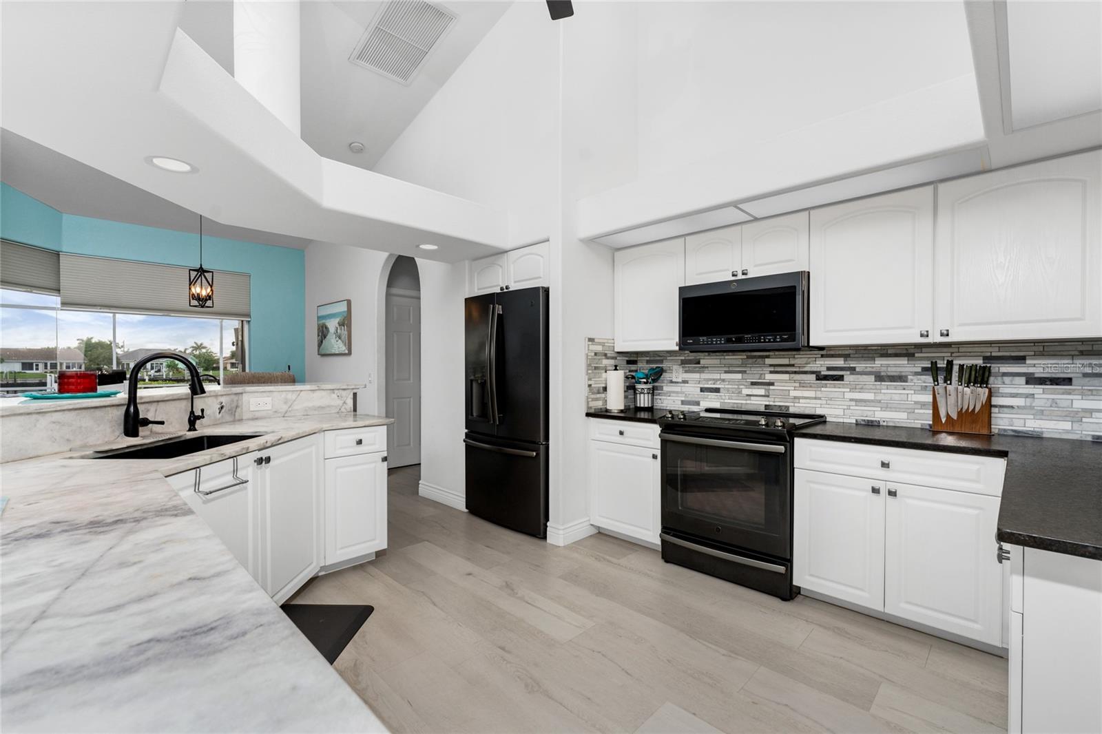 855 PAMELA DR