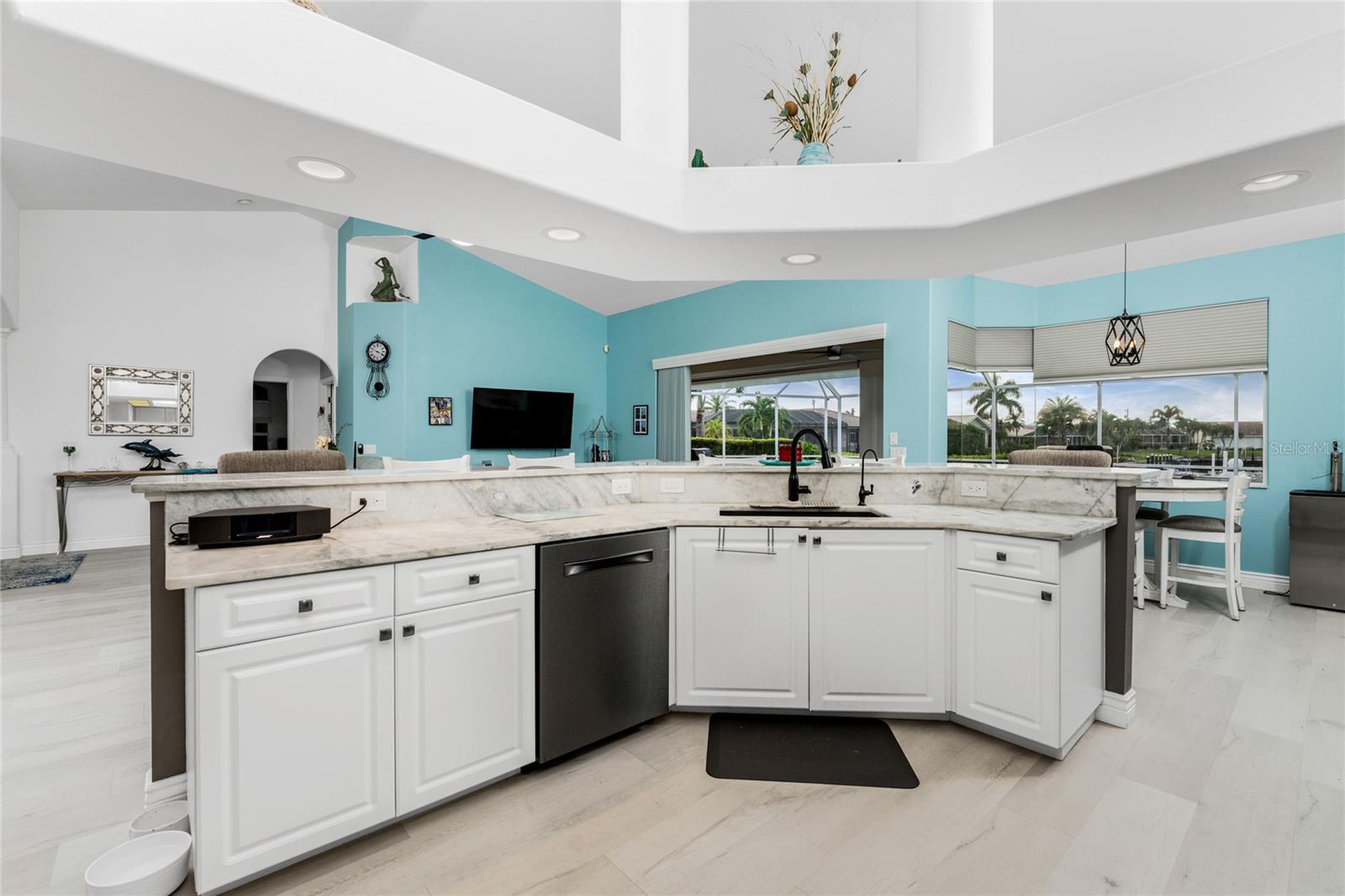 855 PAMELA DR