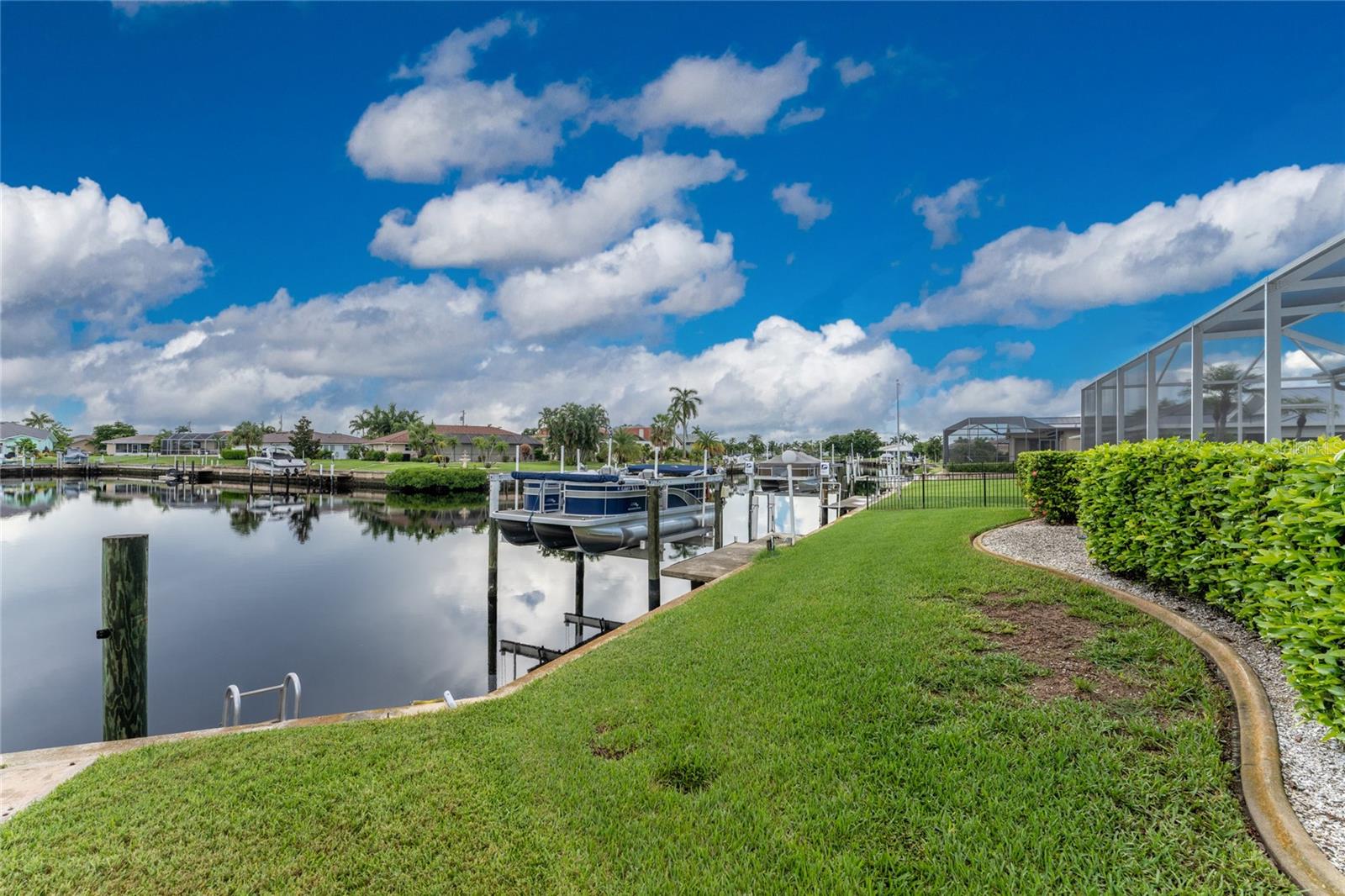 855 PAMELA DR