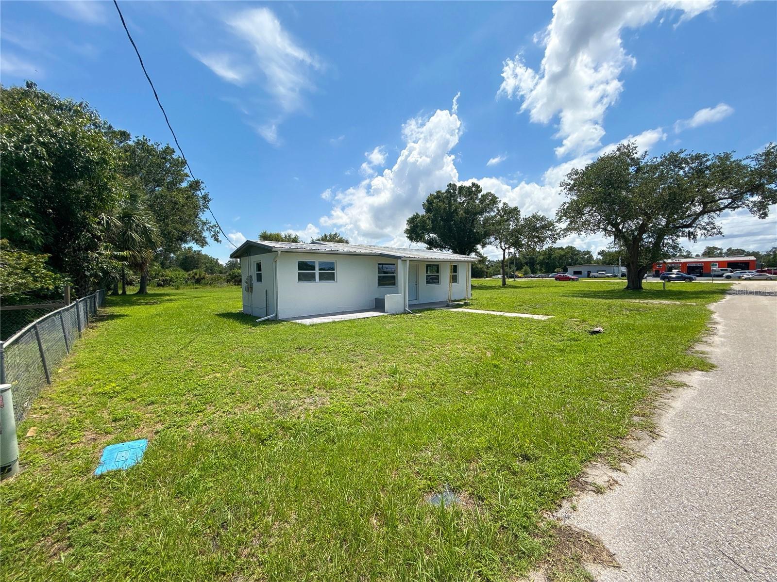1418 LANDER PL