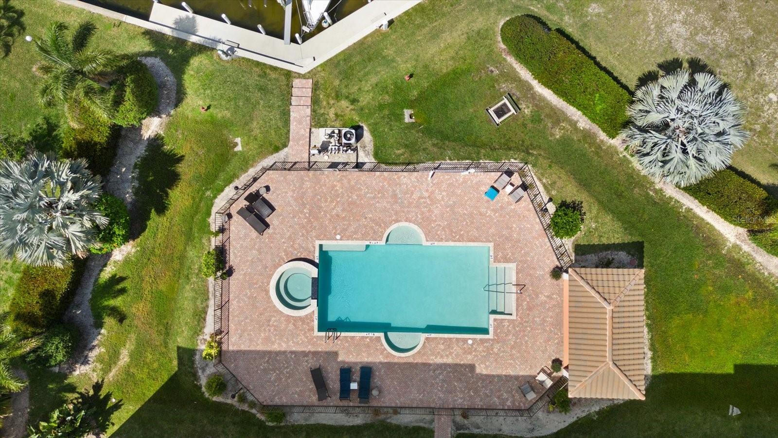 1349 AQUI ESTA DR #136