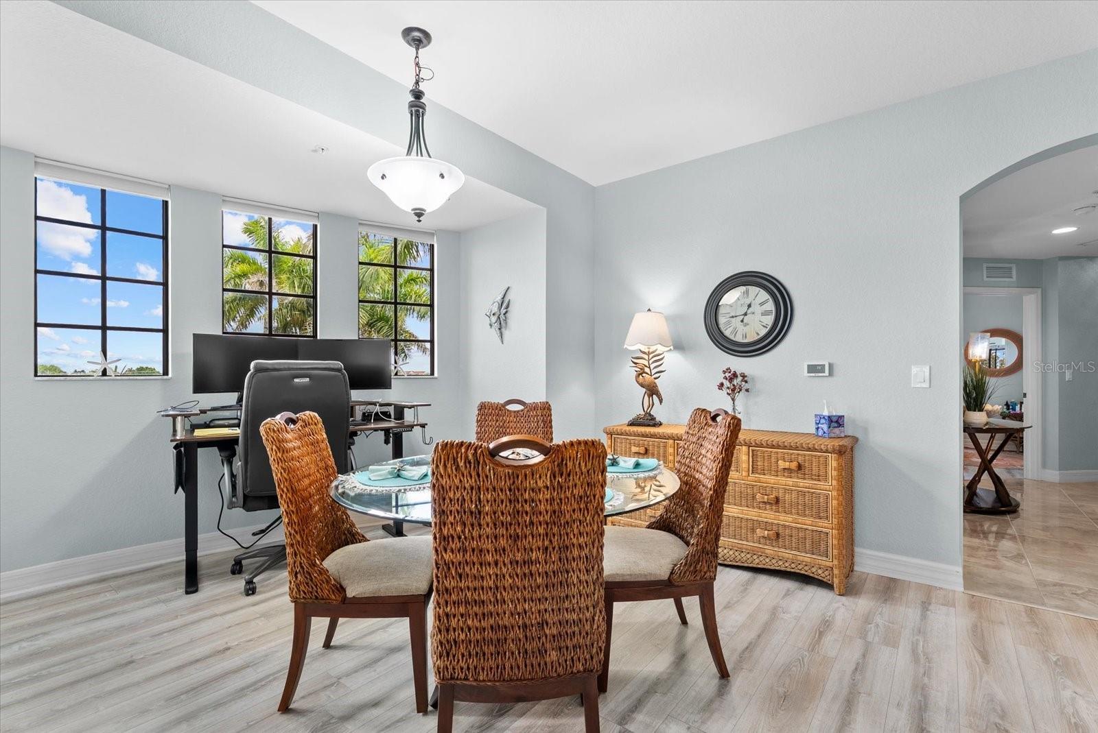 1349 AQUI ESTA DR #136