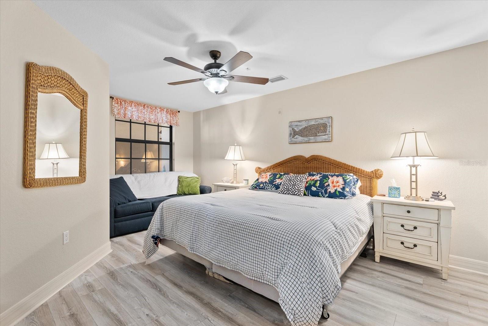 1349 AQUI ESTA DR #136