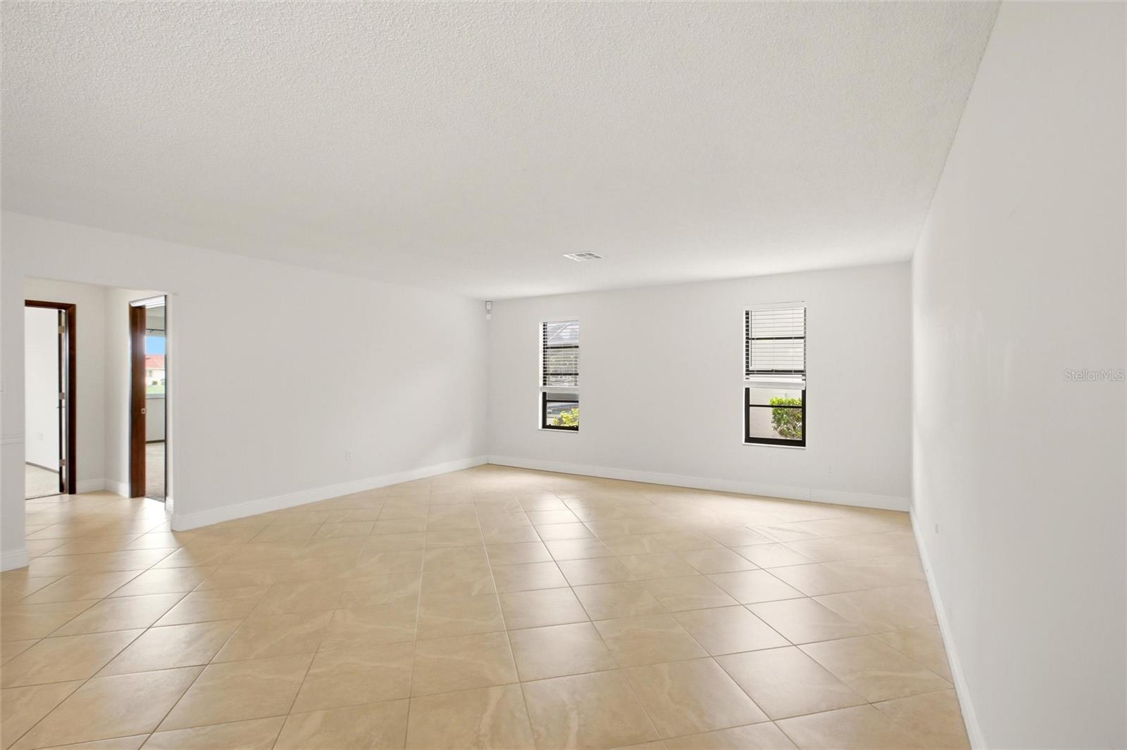 454 MONACO DR