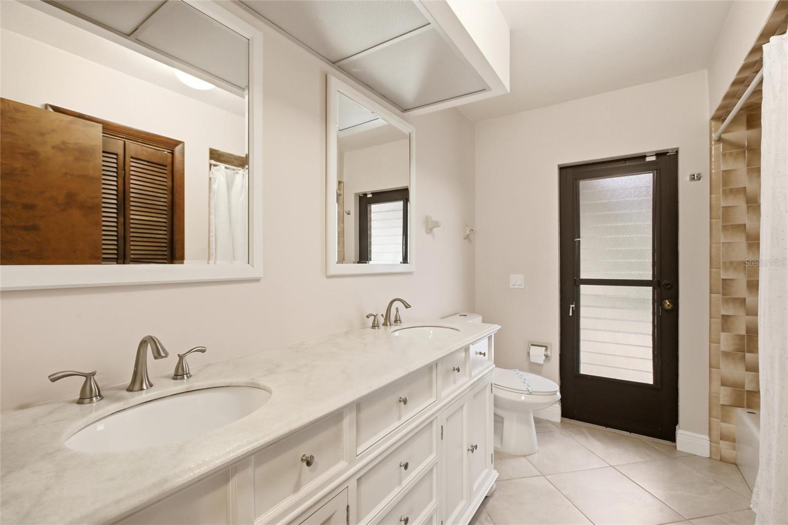454 MONACO DR
