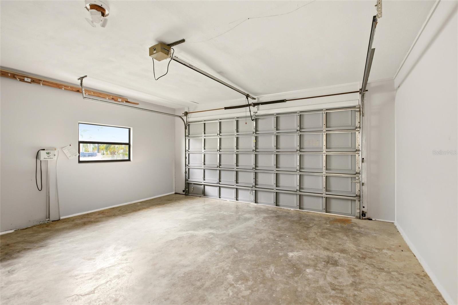 454 MONACO DR