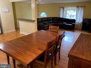 42 PENNSYLVANIA AVENUE