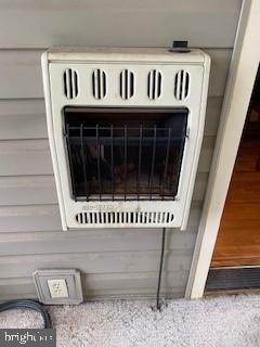 42 PENNSYLVANIA AVENUE