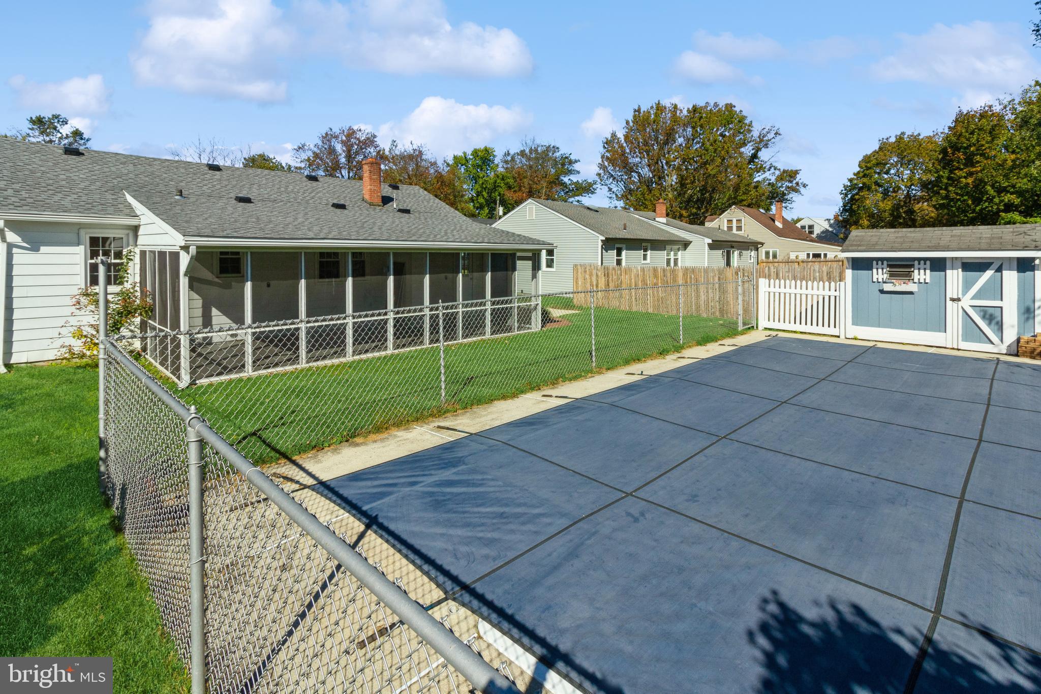 212 EDWARDS AVENUE