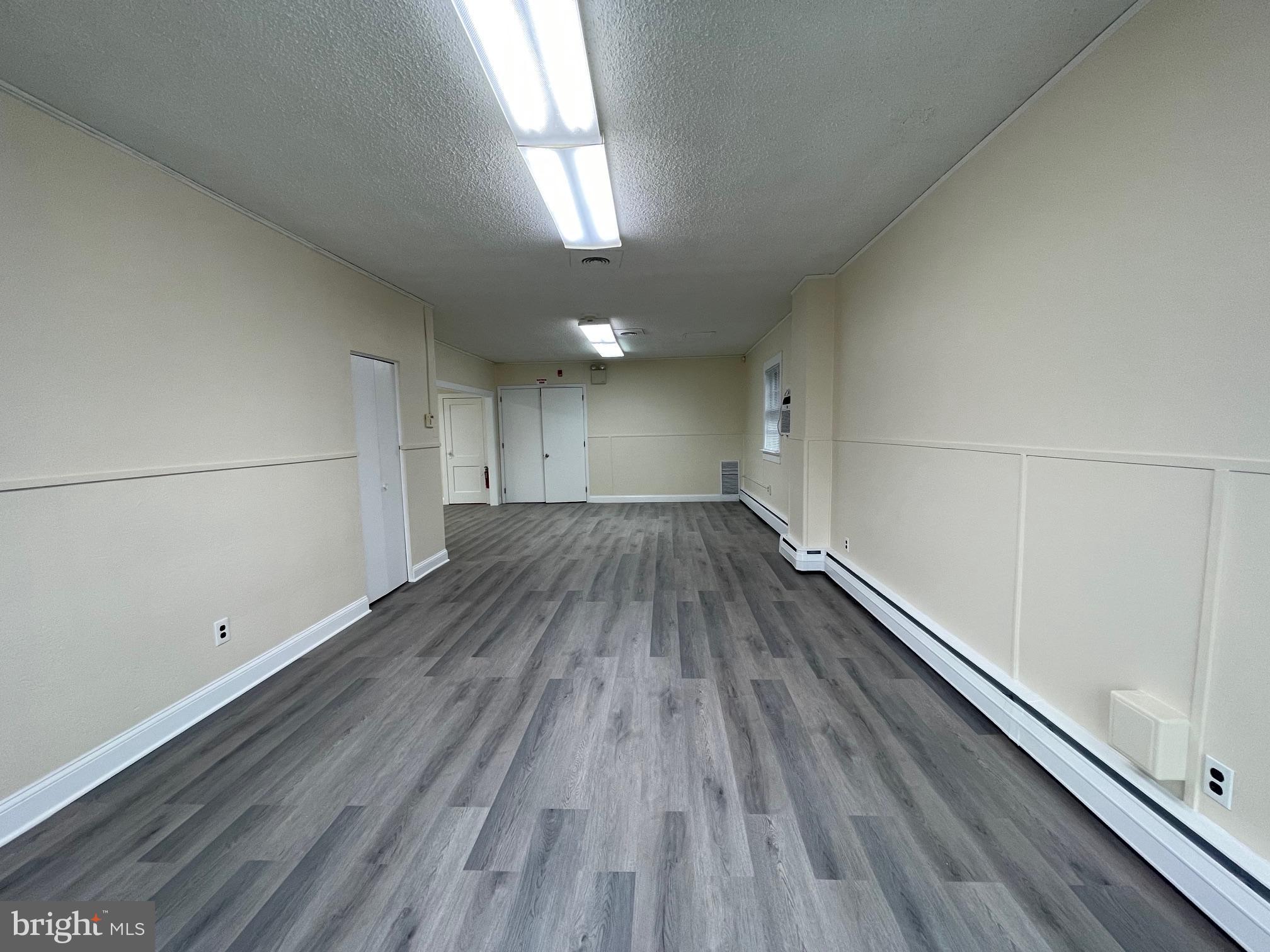 215-217 N BLACK HORSE PIKE