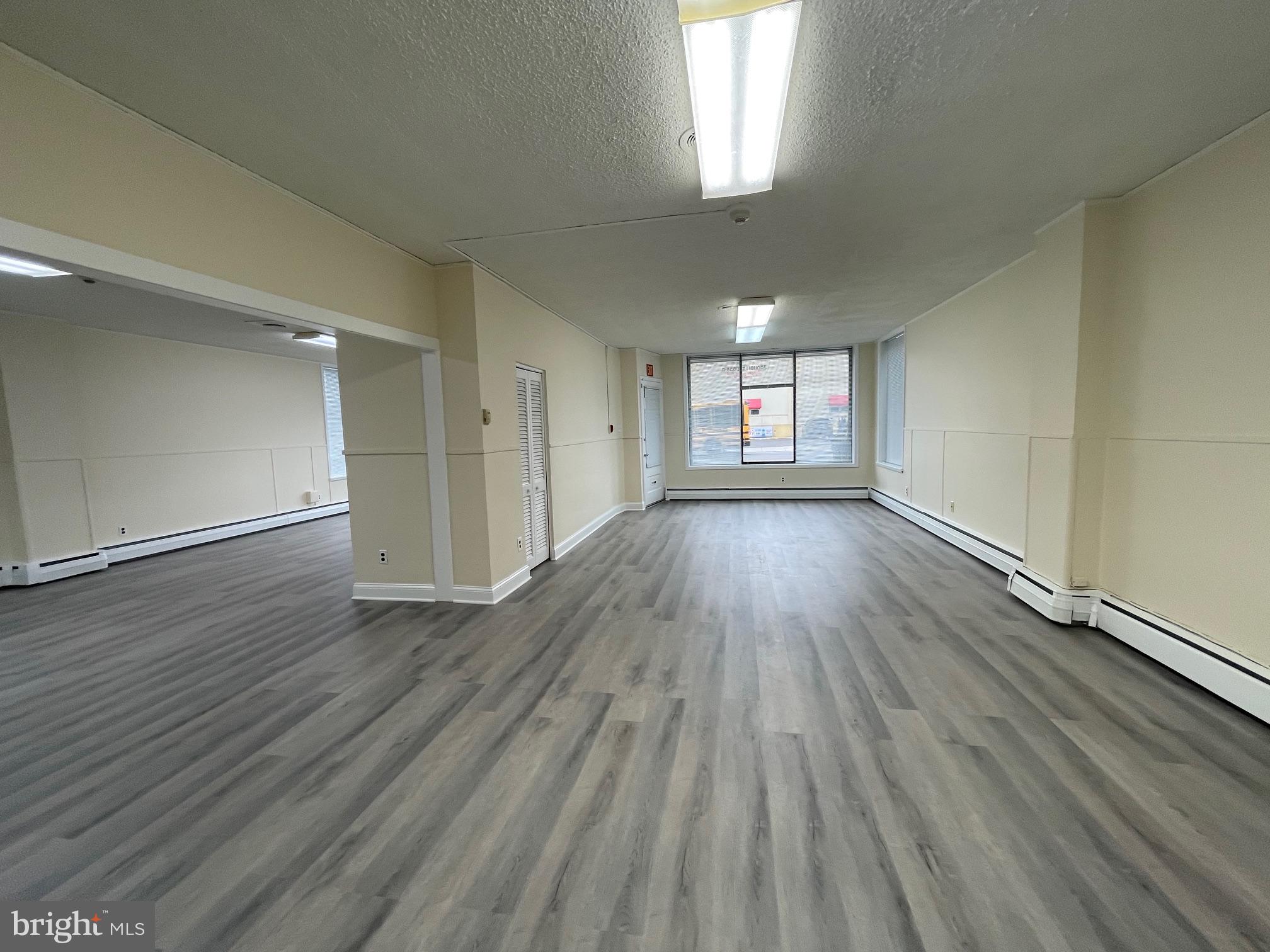 215-217 N BLACK HORSE PIKE