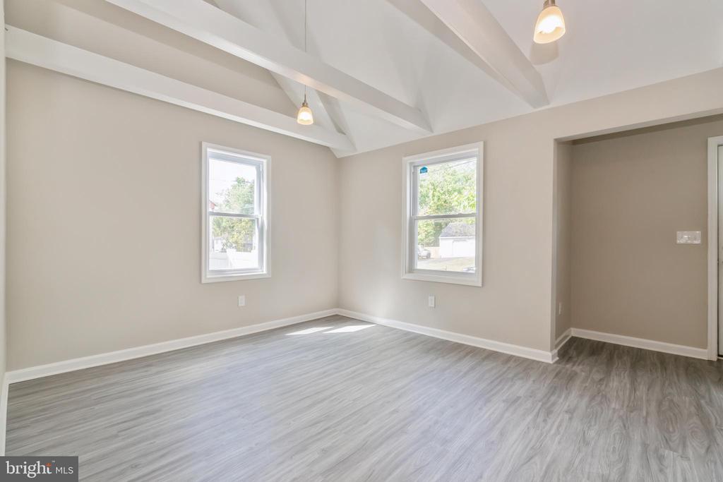 113 FAIRVIEW AVENUE