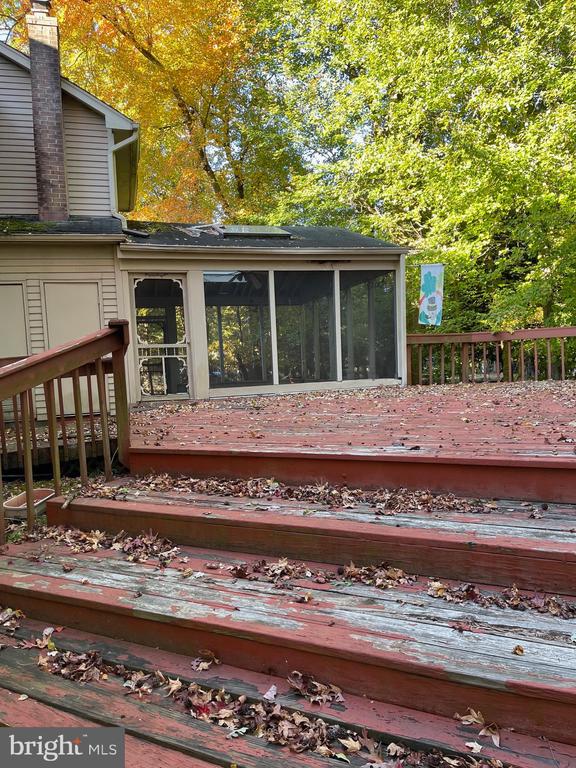 21 HOLLY OAK DRIVE
