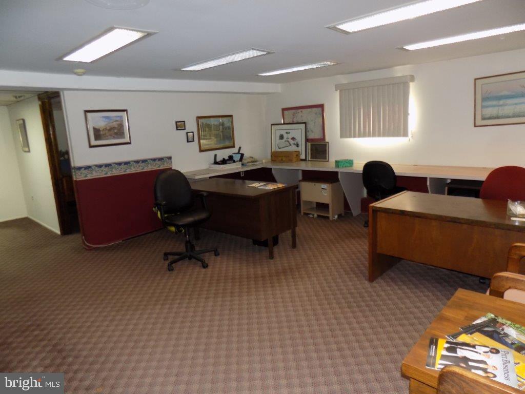 175 WHITE HORSE RD W